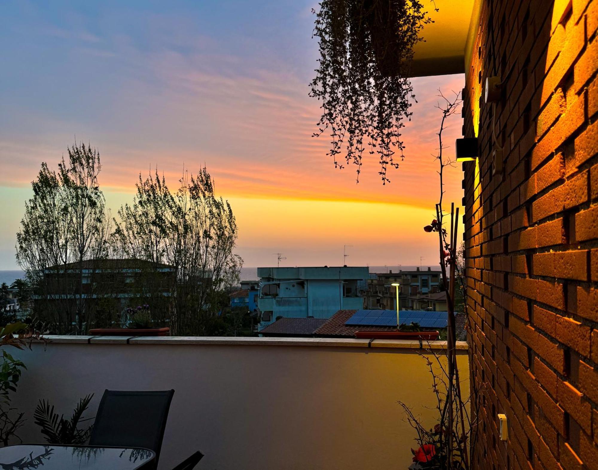 Kesya Seaview Apartment - Attico - 50Mt Dal Mare อันซีโอ ภายนอก รูปภาพ